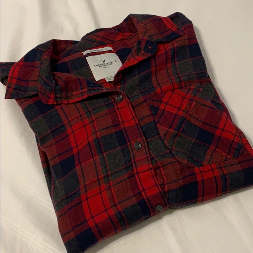 American Eagle Button-Up